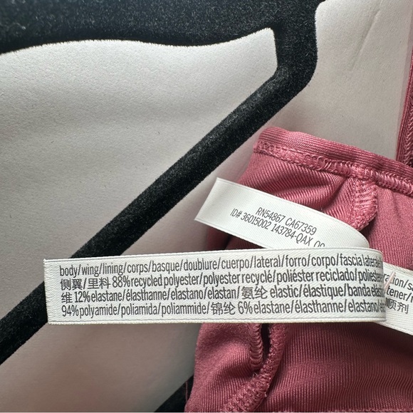 VS Pink Ultimate Scoop Sports Bra, Soft Begonia, Medium - Picture 10 of 10